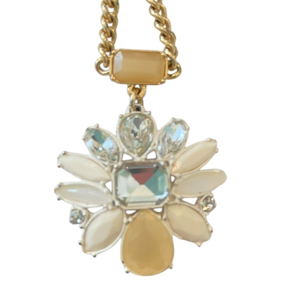 Boutique gold tone chain long necklace crystal bead flower pendant white/yellow